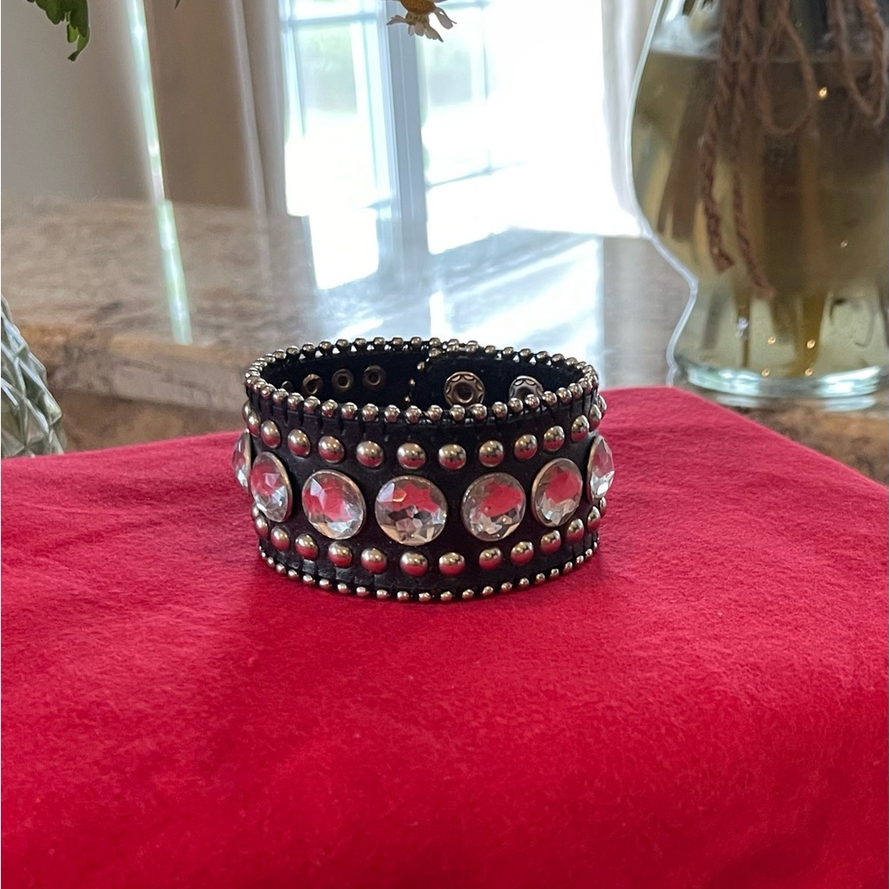 Vintage costume bracelet